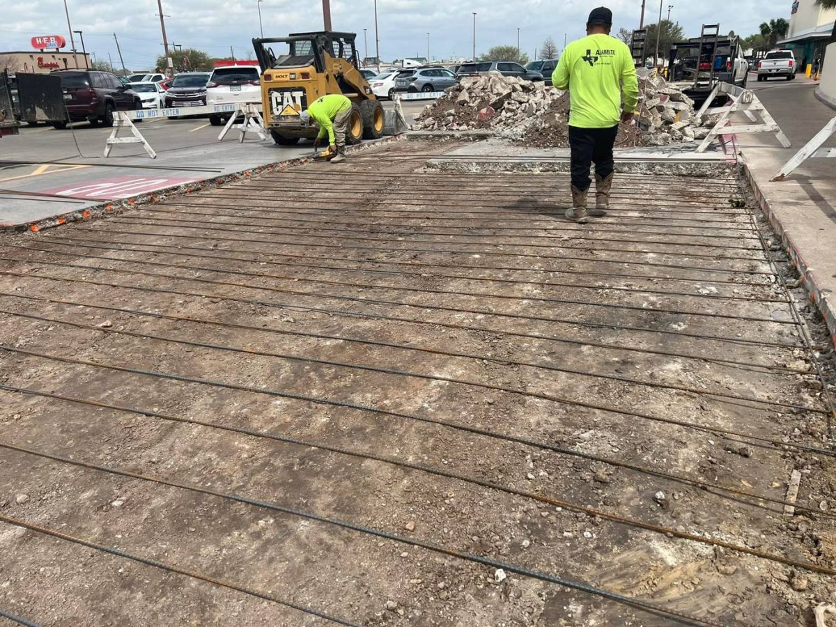 H-E-B Victoria: Main Entrance and Paving Replacement