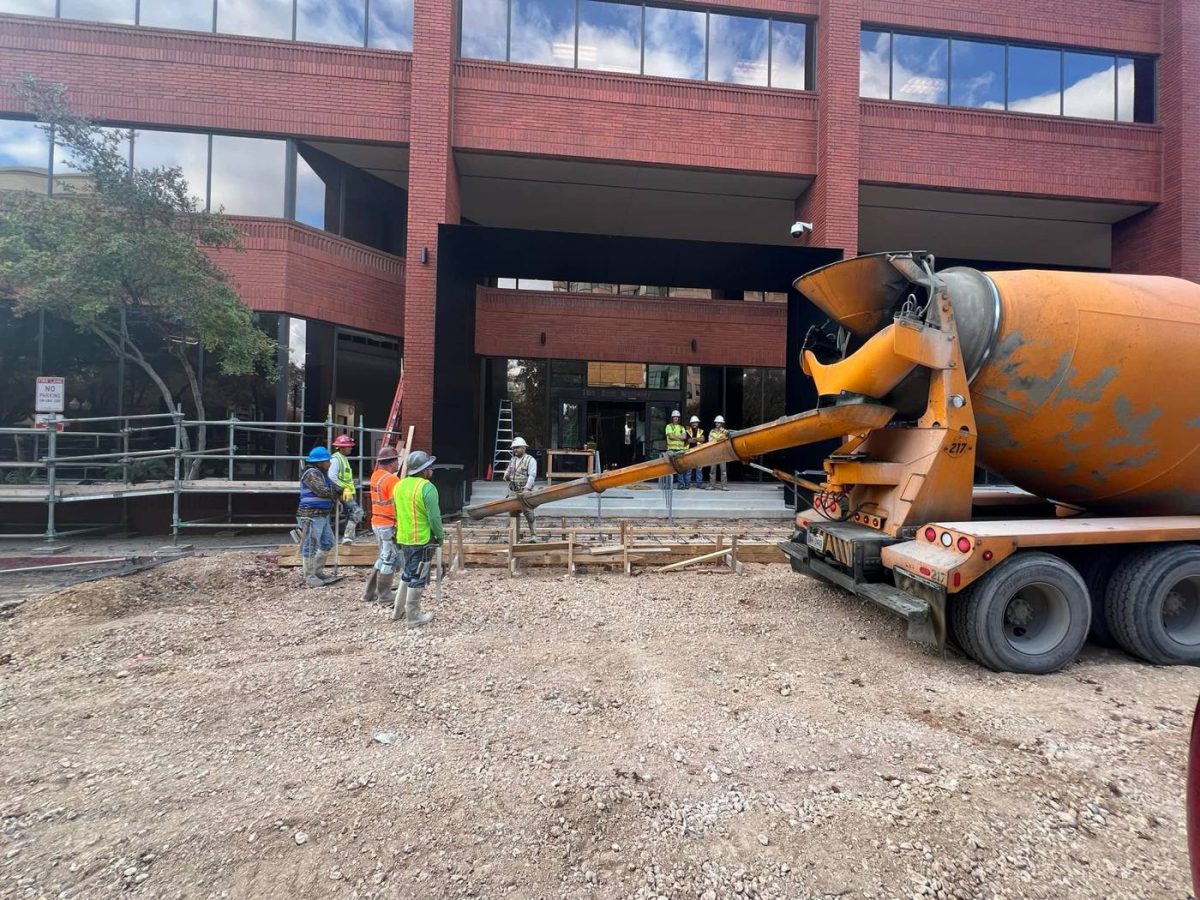 Wells Fargo: New Sidewalks and Main-Entrance ADA Ramp