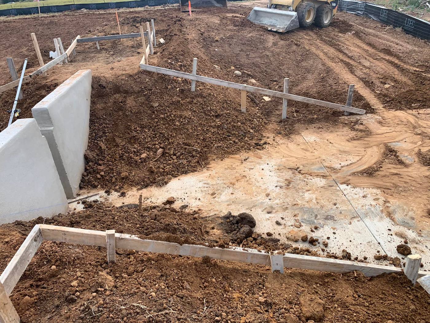 Parker Place, La Vernia: 1,2,3 Concrete project photo 2