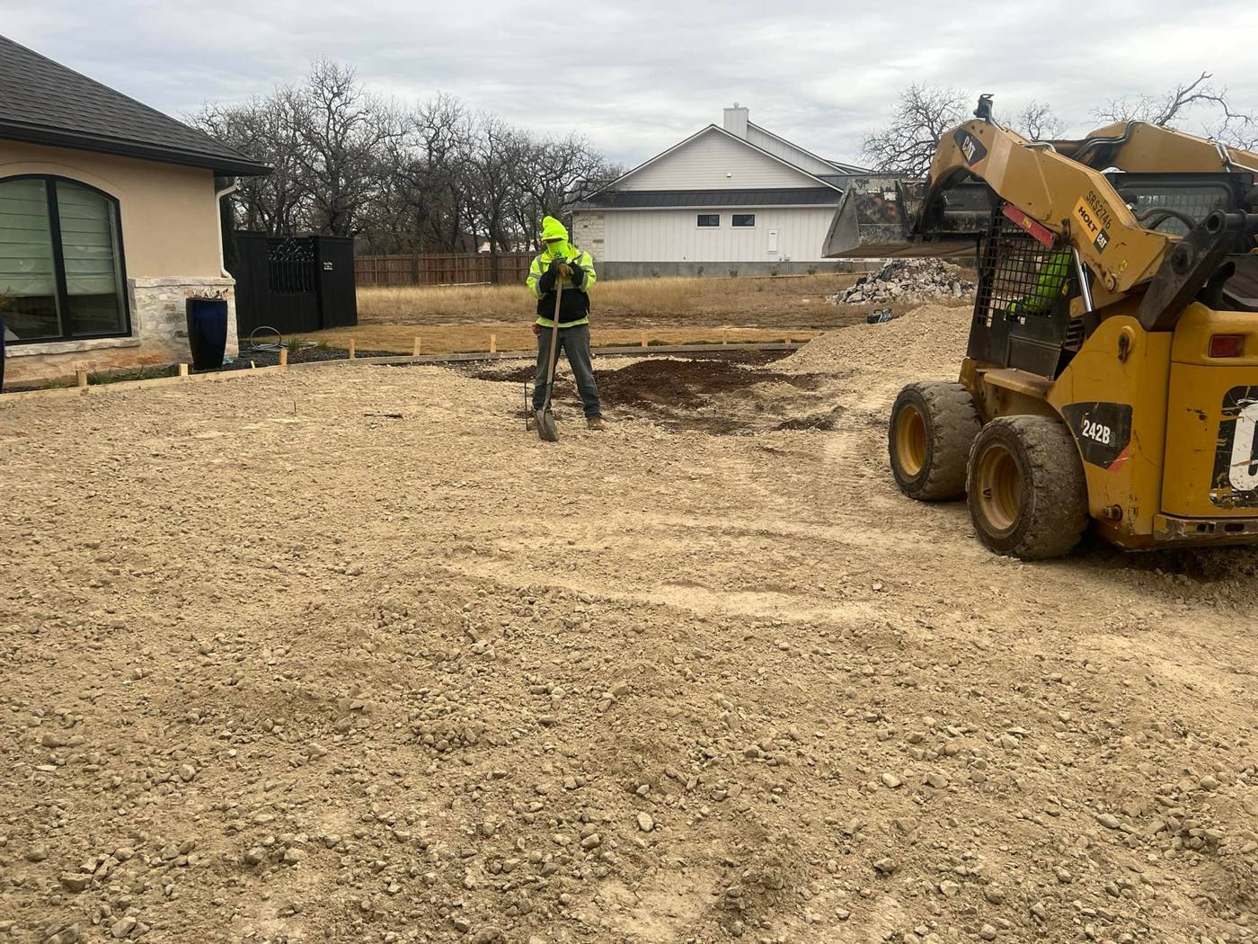 3,000 sq ft Driveway Remove and Replace: 1,2,3 Concrete project photo 3