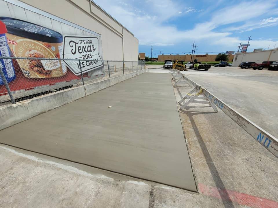 H-E-B San Antonio Stores: 1,2,3 Concrete project photo 4