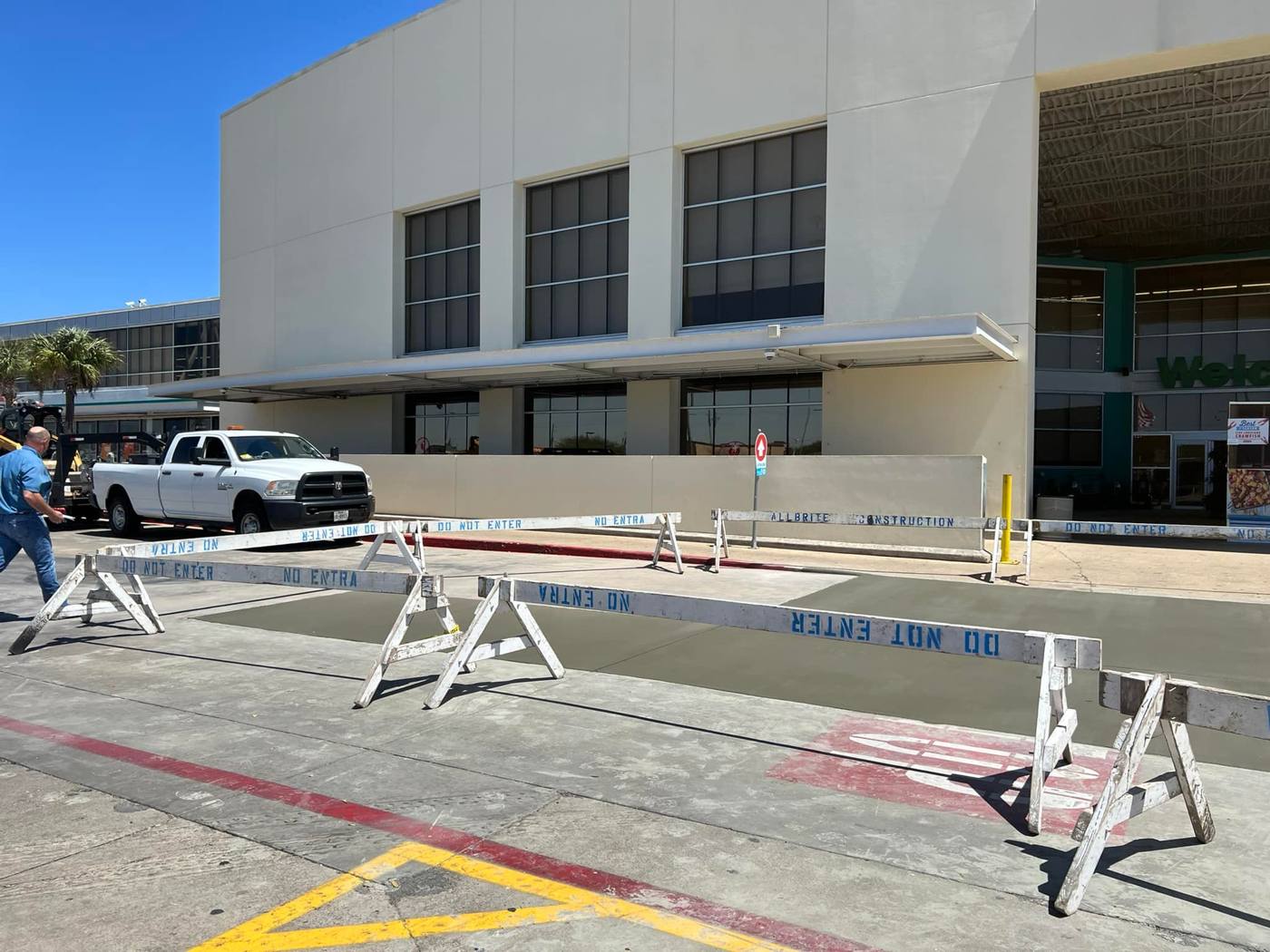 H-E-B Victoria: 1,2,3 Concrete project photo 4