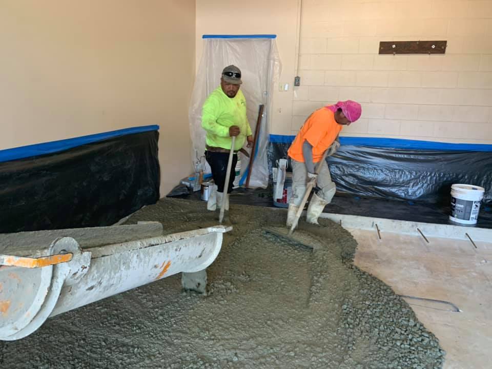 Hollywood Park Police Station: 1,2,3 Concrete project photo 3