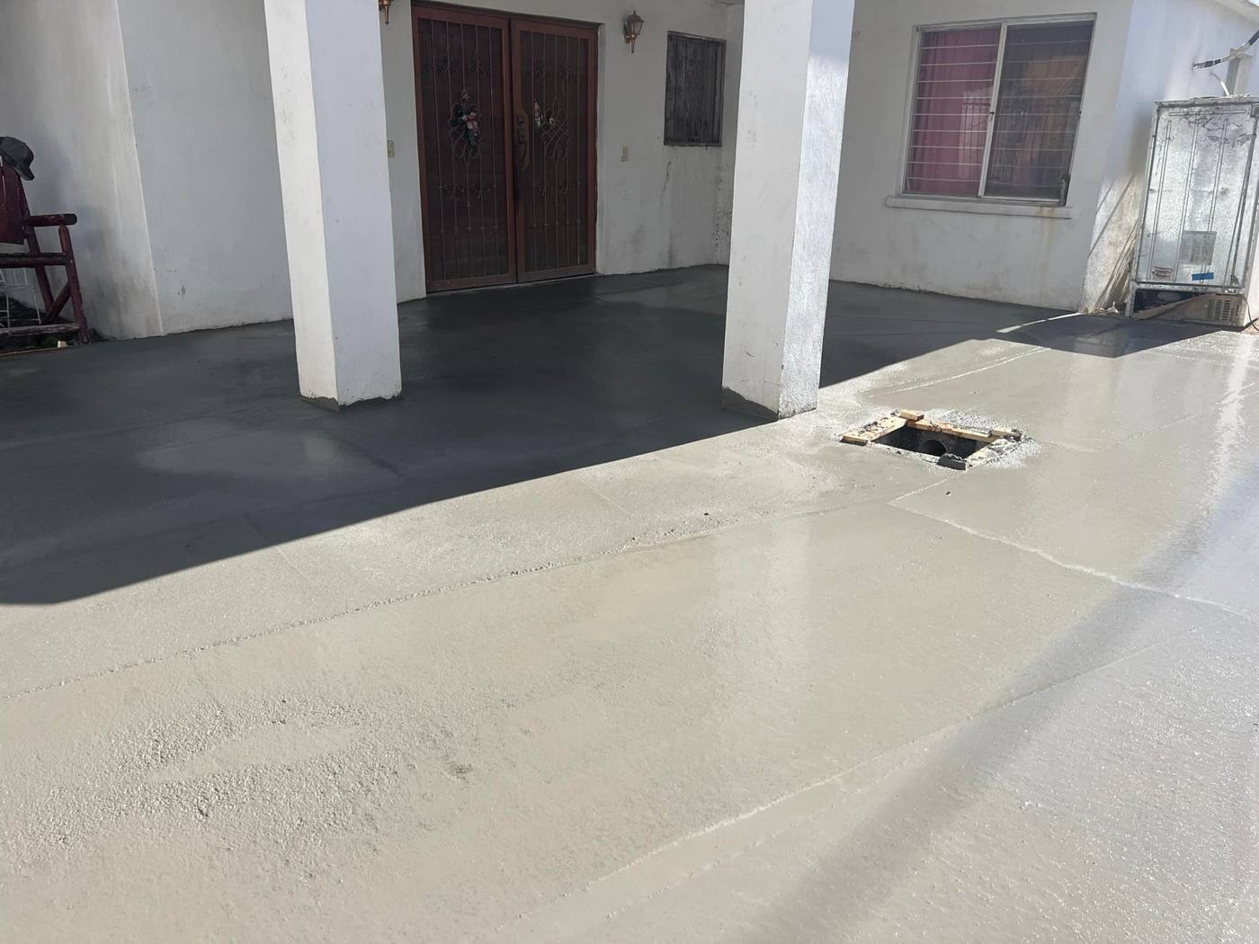 Placing a Salt-Finish Patio Slab: 1,2,3 Concrete project photo 5
