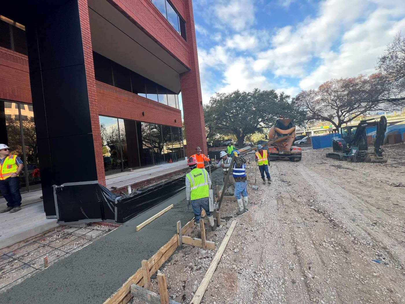 Wells Fargo: 1,2,3 Concrete project photo 2
